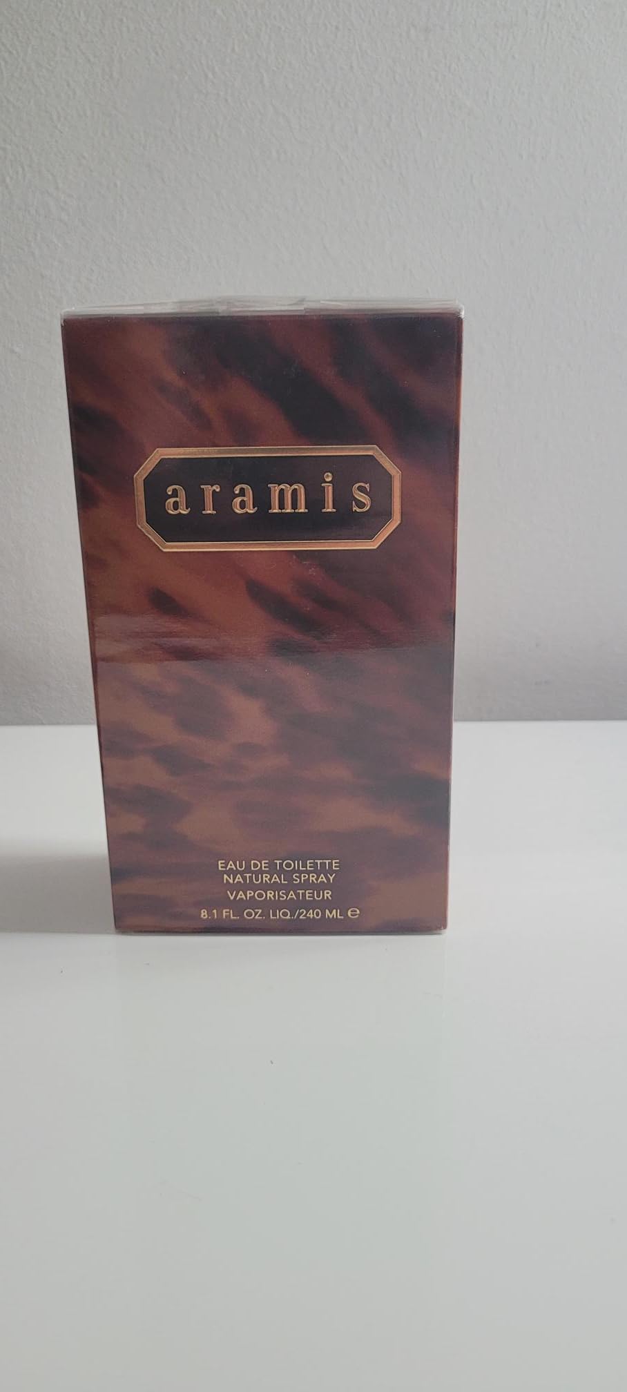 Eau De Toilette Spray 8.1 oz K460