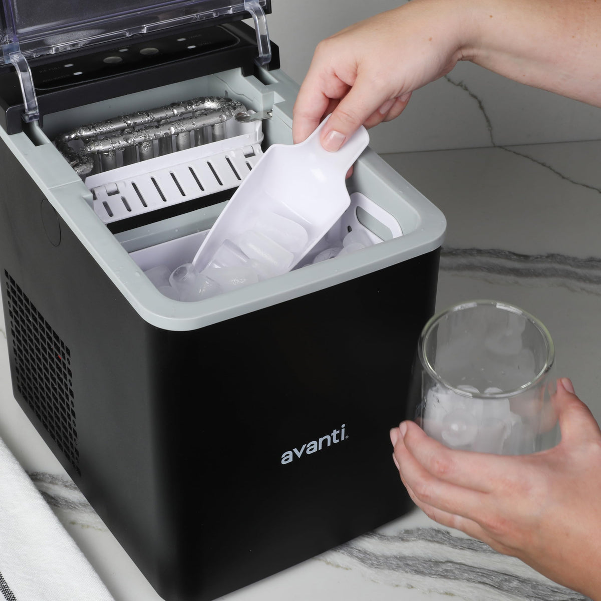 Black Countertop Ice Maker with Scoop S315